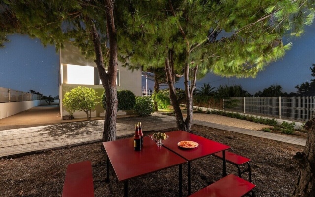 Sunshine Villa by Fidalsa