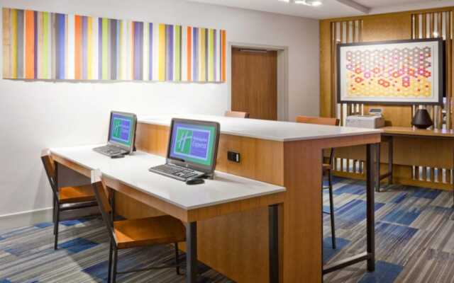 Holiday Inn Express Hotel & Suites RIPLEY, an IHG Hotel