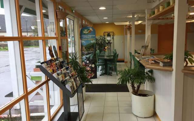 Fasthôtel Paris Ouest - Plaisir