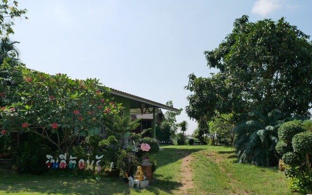 Baan Pak Phutawan Resort