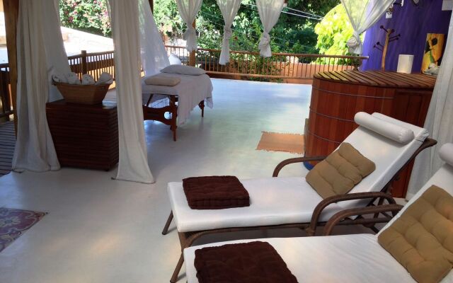 Hotel Pousada Coqueiros