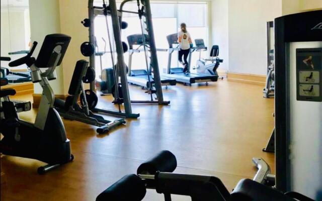 Stunning 5* 4Br-Oceanfront-Apartment