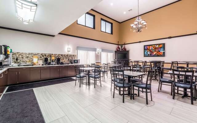 Quality Inn & Suites SeaWorld North