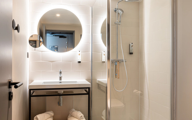 Best Western M-Treize Paris Asnieres
