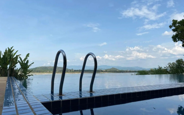 A Hotel Simply