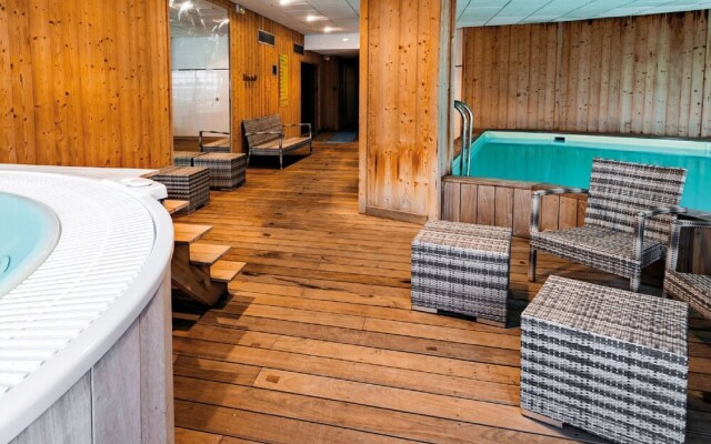 Modern apartment in the child-friendly ski village Arc 1600