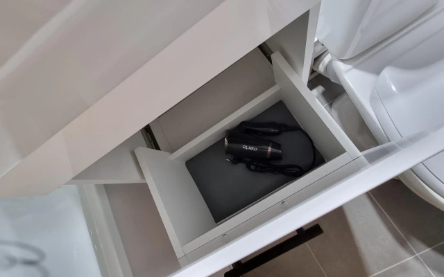 Апартаменты на проспекте Академика Cахарова 27