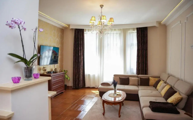 Várkert Deluxe Apartmanház