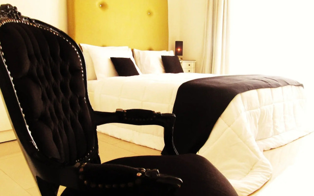 The Aknac Hotel