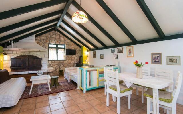 Holiday Home Artina 2