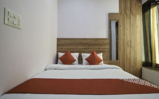 OYO 26580 Hari Krishna Palace