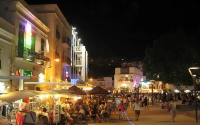 Inviting 2-bed Apartment in Albufeira
