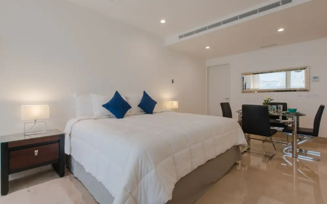 Oceana-413 by Playa District