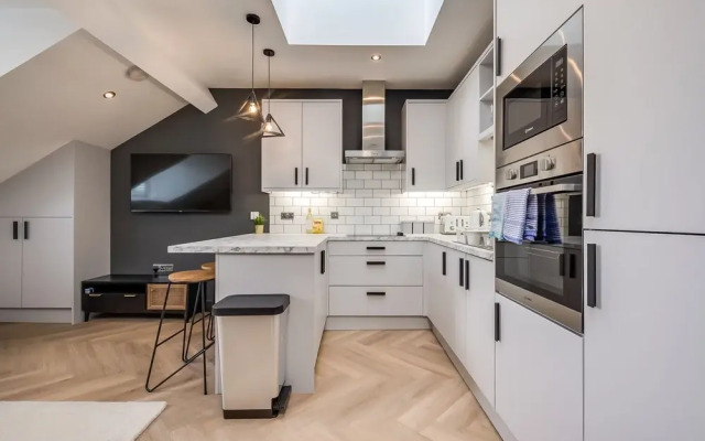 Central Belfast Apartments: University Street