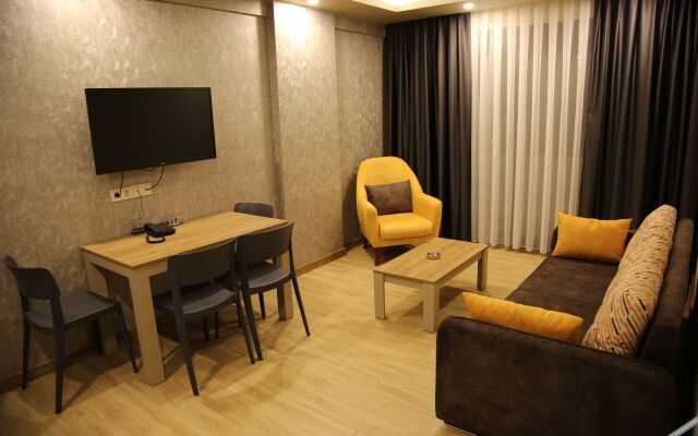 Golden World Suite Hotel