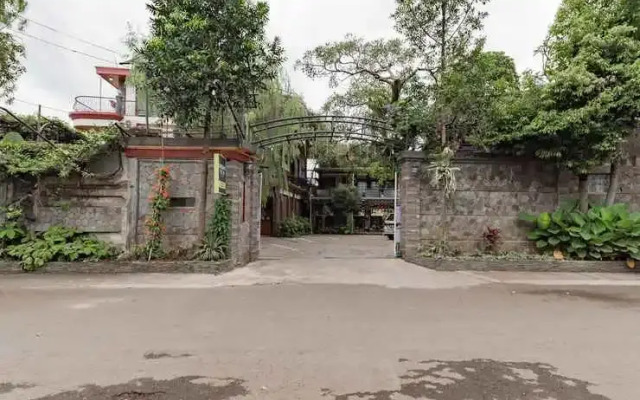 Urbanview Hotel Villa Surya Bandung