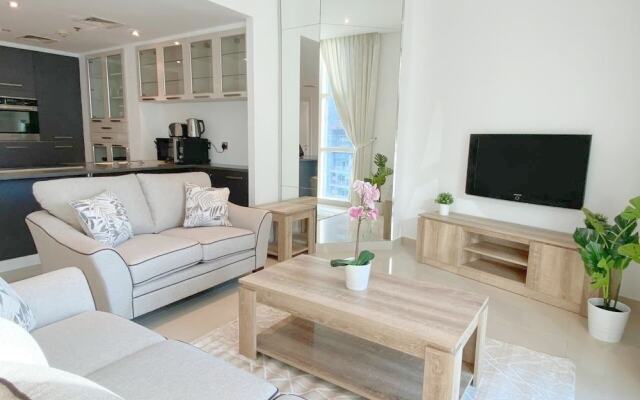 EVA - 2BR Apt in the heart of Dubai