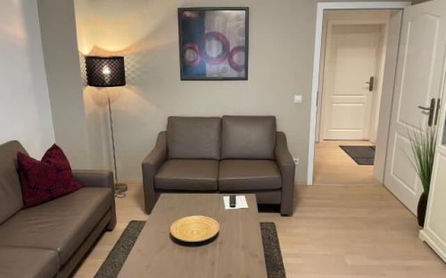 3-Room Karl-Heine