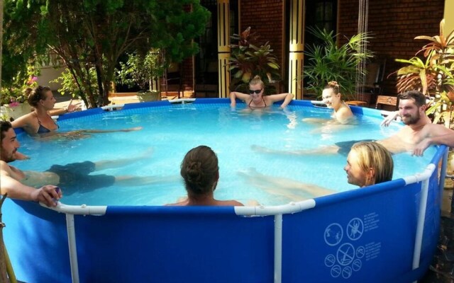 Lavinia Beach Hostel