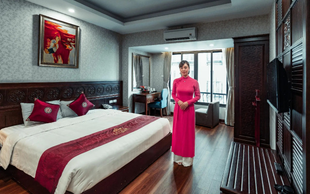 Le Foyer Hotel