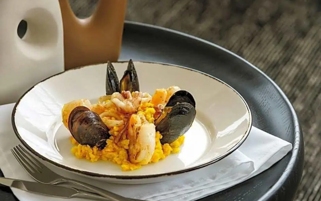 AC Hotel Bethesda Downtown