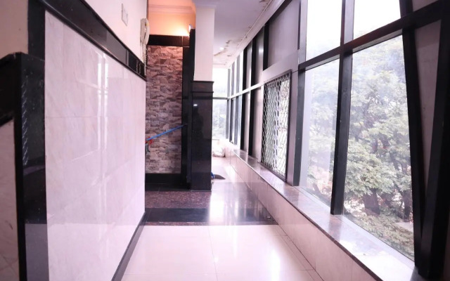 Smilestay Sairam Residency