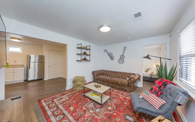 JURNY - Close to Music Row - 4 Bedroom Apartments