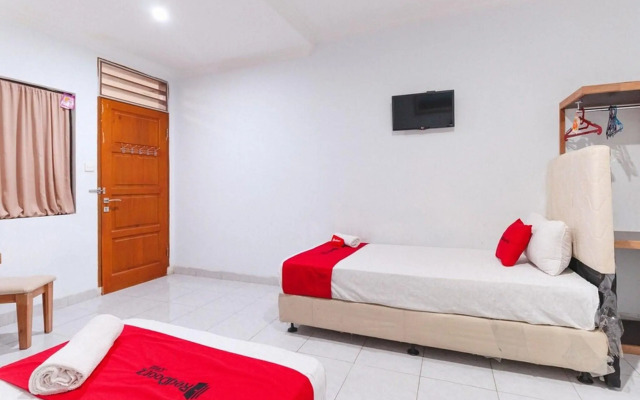 RedDoorz @ Jalan Mojopahit Medan