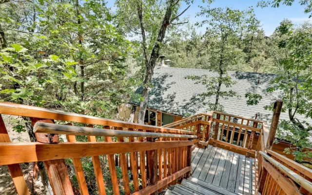 Black OAK Cabin #1977