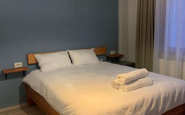 Convenient And Furnished Flat In Izmir Bayrakli