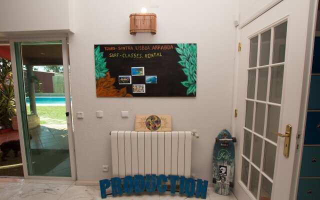 7 Waves Surf Hostel