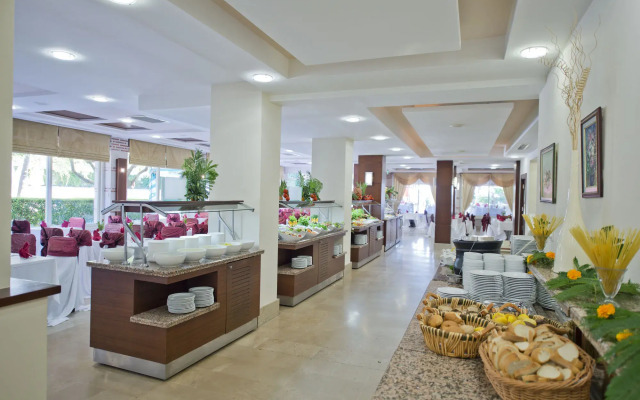 Trendy Side Beach (Adults Only, 16+)