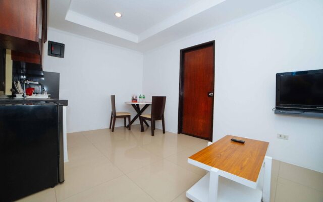 ELTI Condotel By Bluebookers