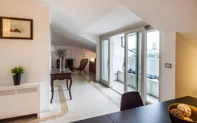 Temporary House – Penthouse Duomo View