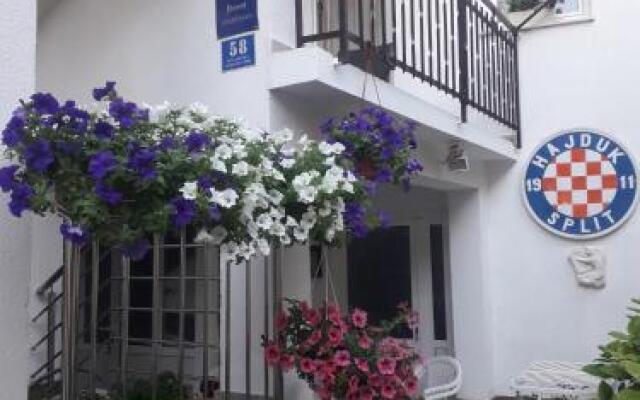Apartments Šime
