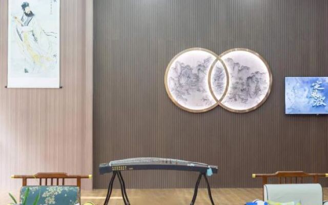 Yunshu Guyue Tangchi Hotel