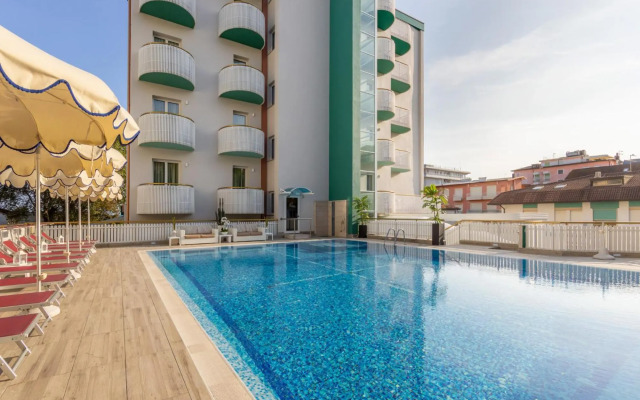 SALUS Smart & Chic Hotel