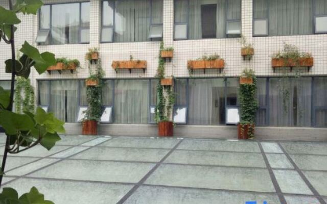 Xiandu Hotel