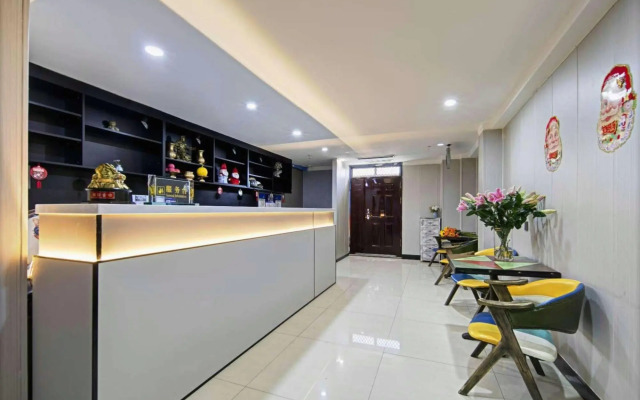 Mr. Shi Hotel (Taiyuan Maoye Tiandi North America Xintiandi Fashion Center)
