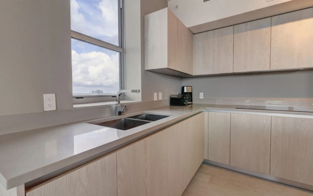 Hyde Beach House Private Suites
