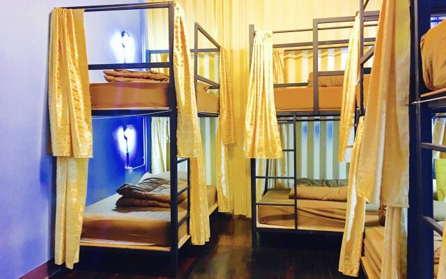 My House Tour & Hostel