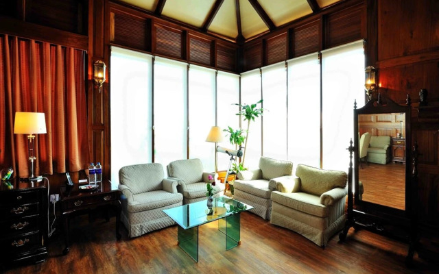 Crest Villa Mansion