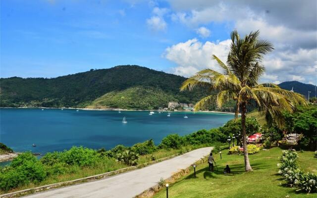 Nai Harn Re-life Resort
