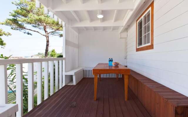 Goseong Sunrise Pension