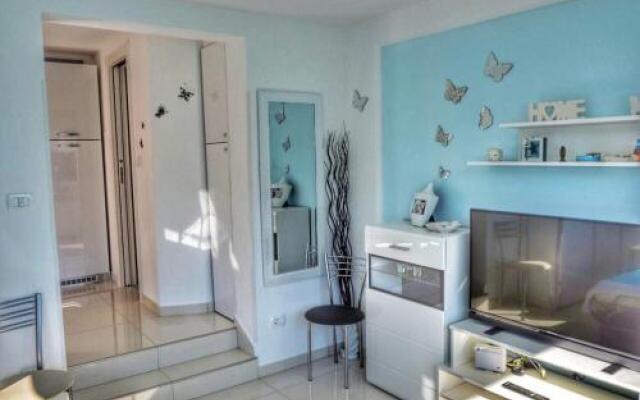 Studio apartment More