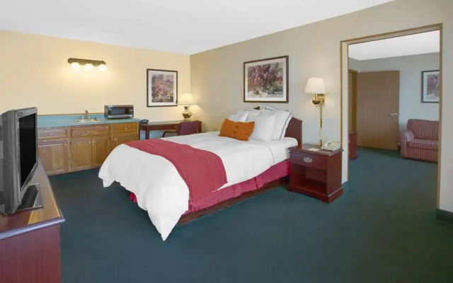 I-80 Inn & Suites