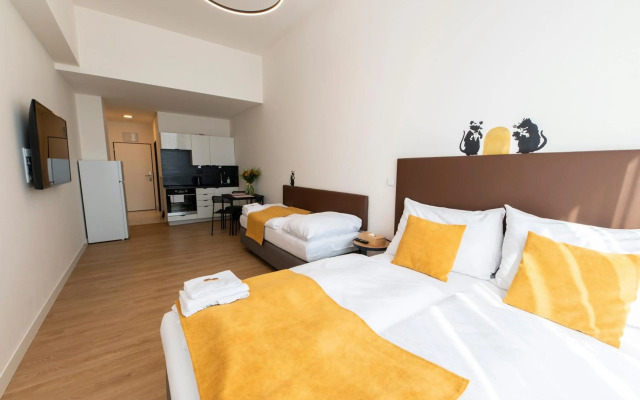 Post 120 Suites
