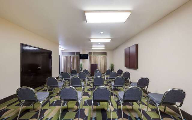 Quality Inn & Suites Terrell