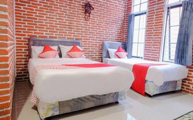 Oyo 437 Hnr Homestay Syariah