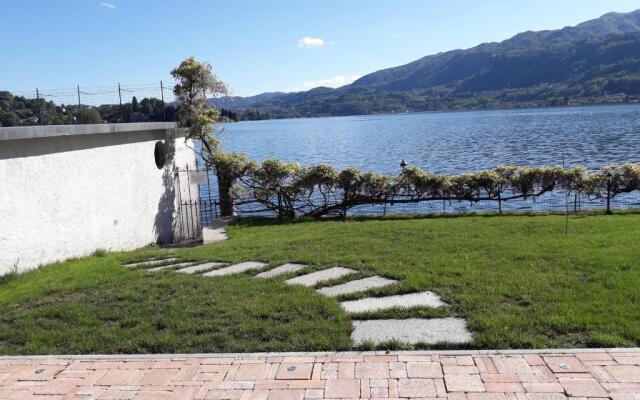 Cascina Tumas Orta Lake